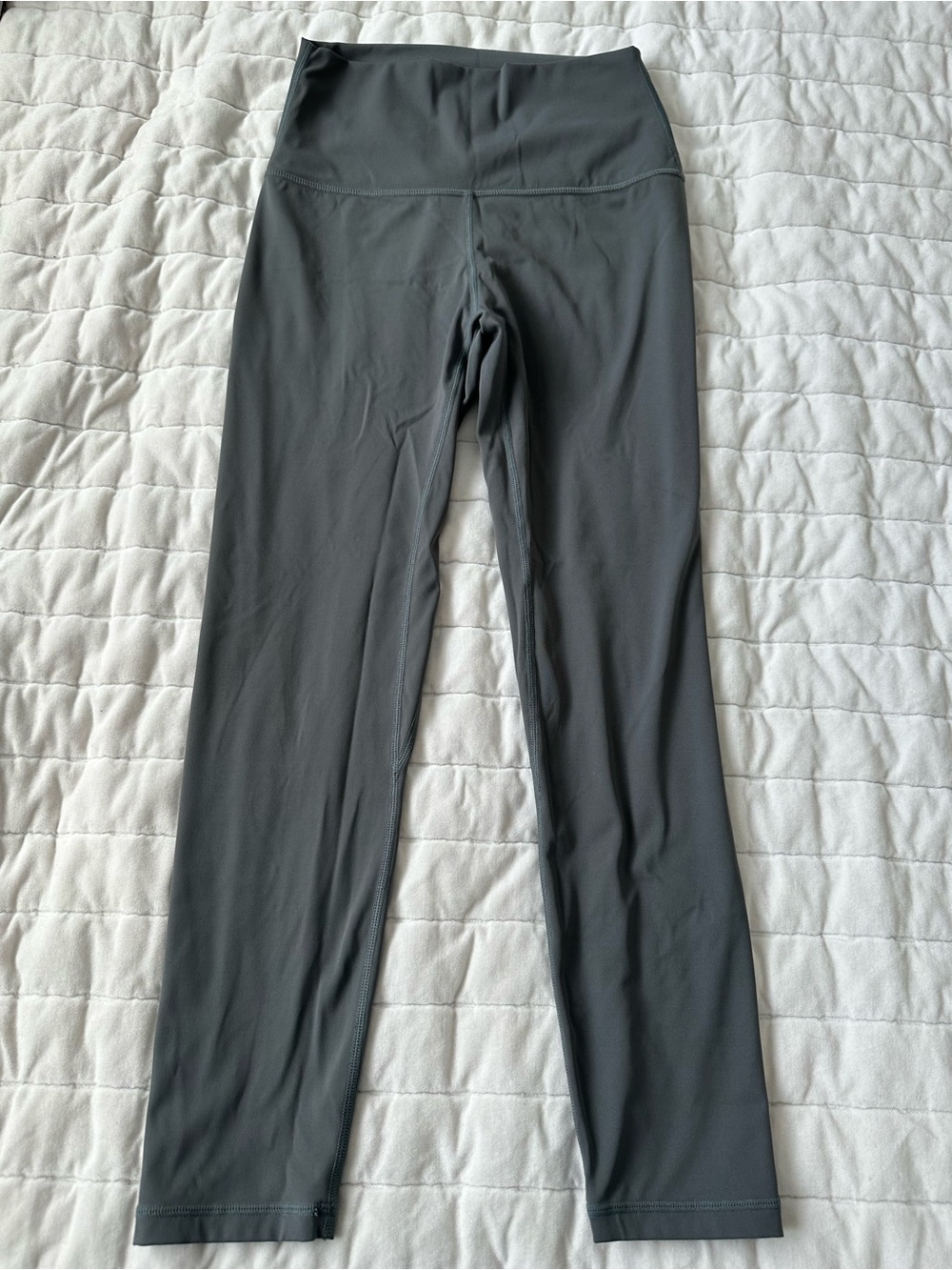 Born Primitive go to leggings, gray